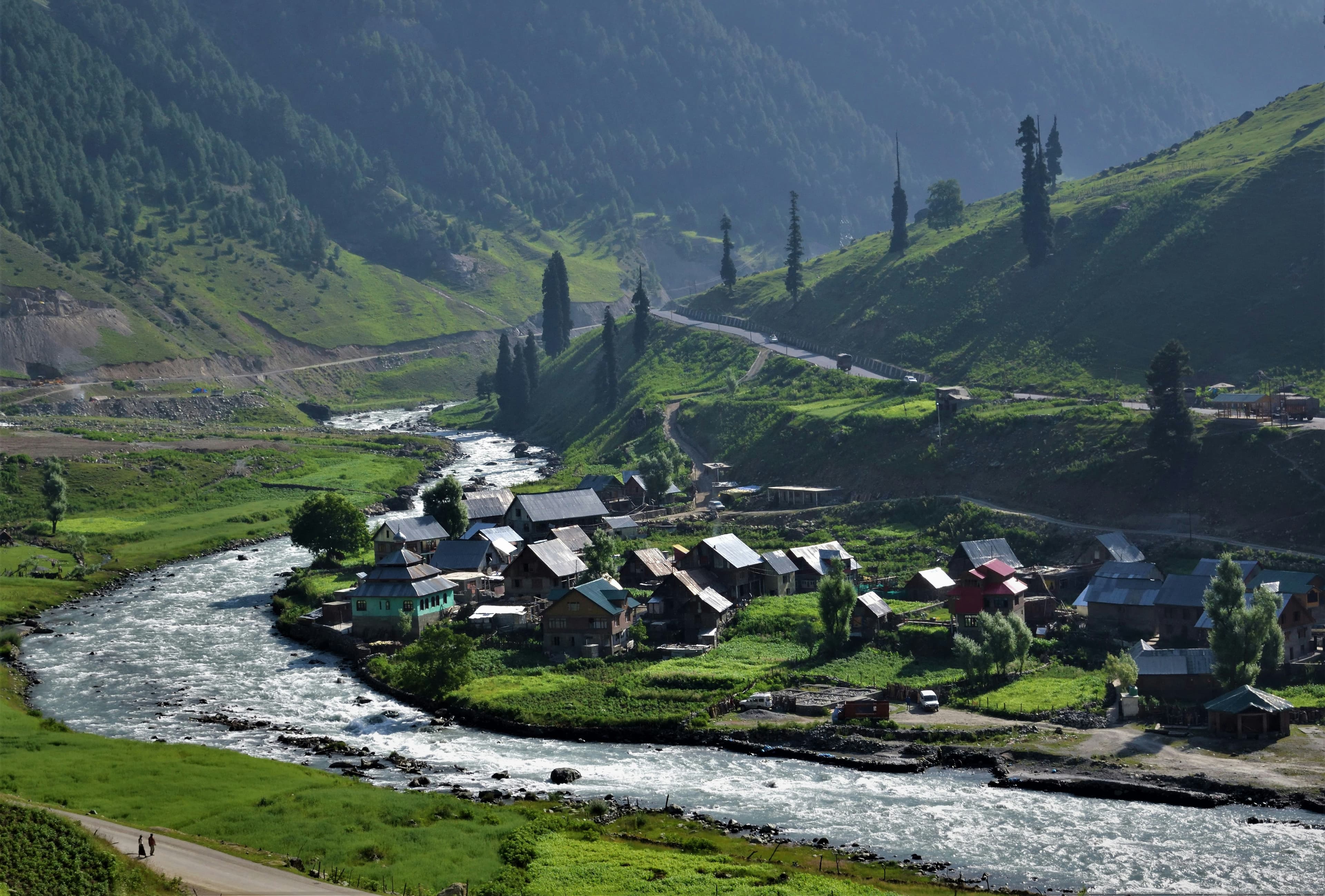 Kashmir Group Tour Package
