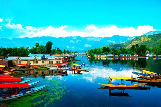 Kashmir Diwali Special Package